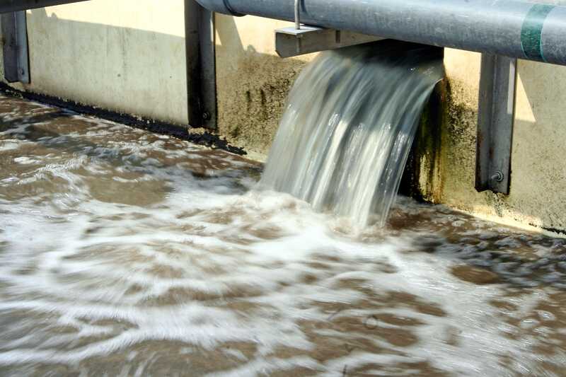 Sewage septic system for off grid home